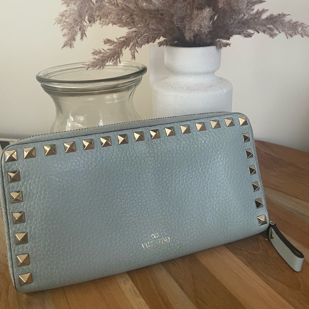 Valentino rockstud wallet